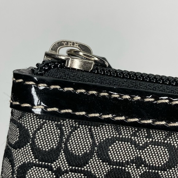 COACH Black & Gray Small C Vintage Canvas Padded iPad Tablet Sleeve Travel Case - Picture 10 of 13